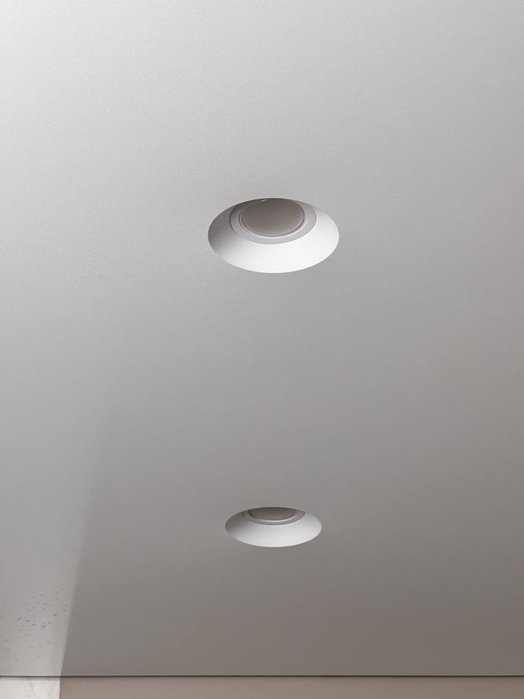 tocecnye-svetilniki-bh10-gap-v-sanuzle